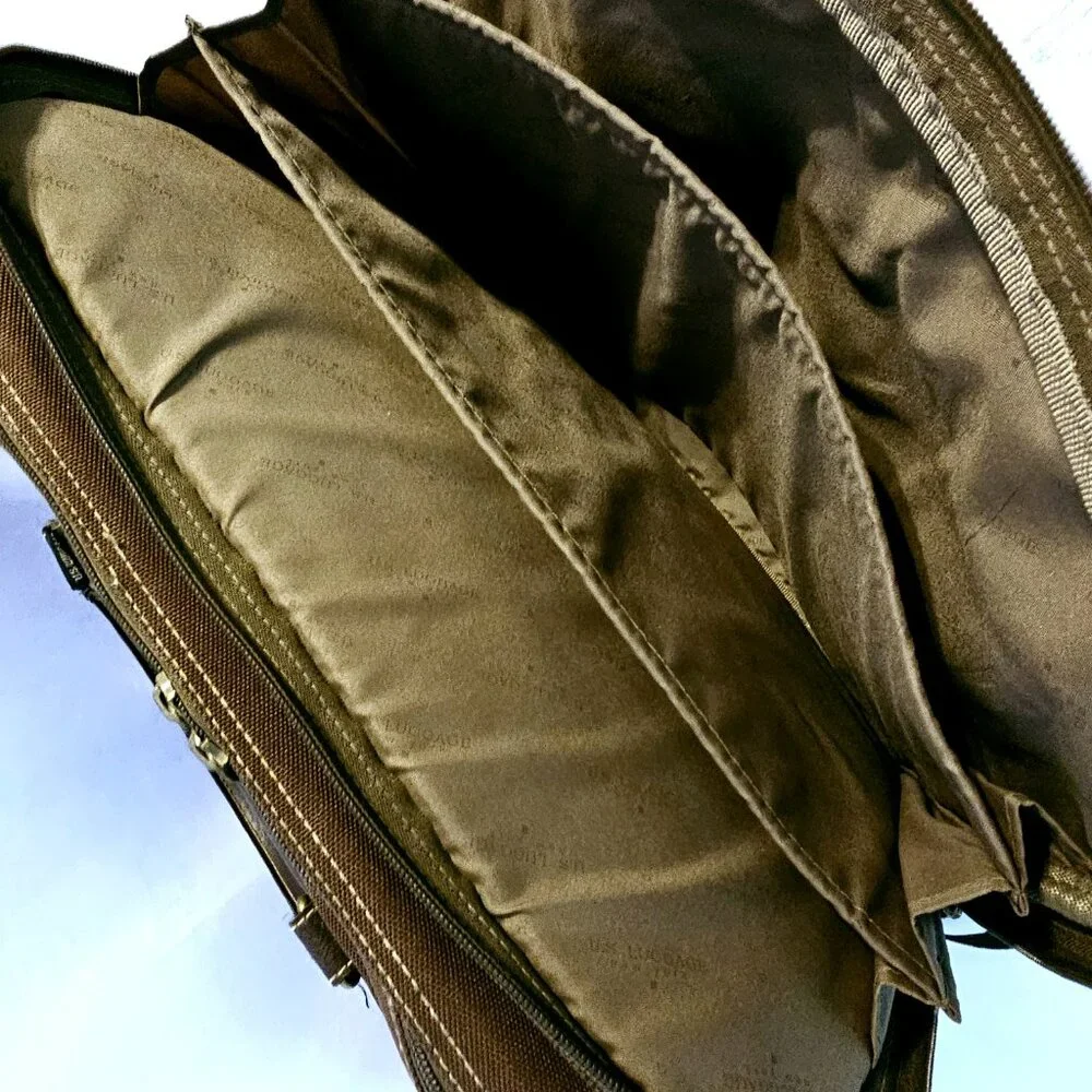 U.S. Luggage New York Messenger/Computer Bag – Dark Brown Canvas & Leather